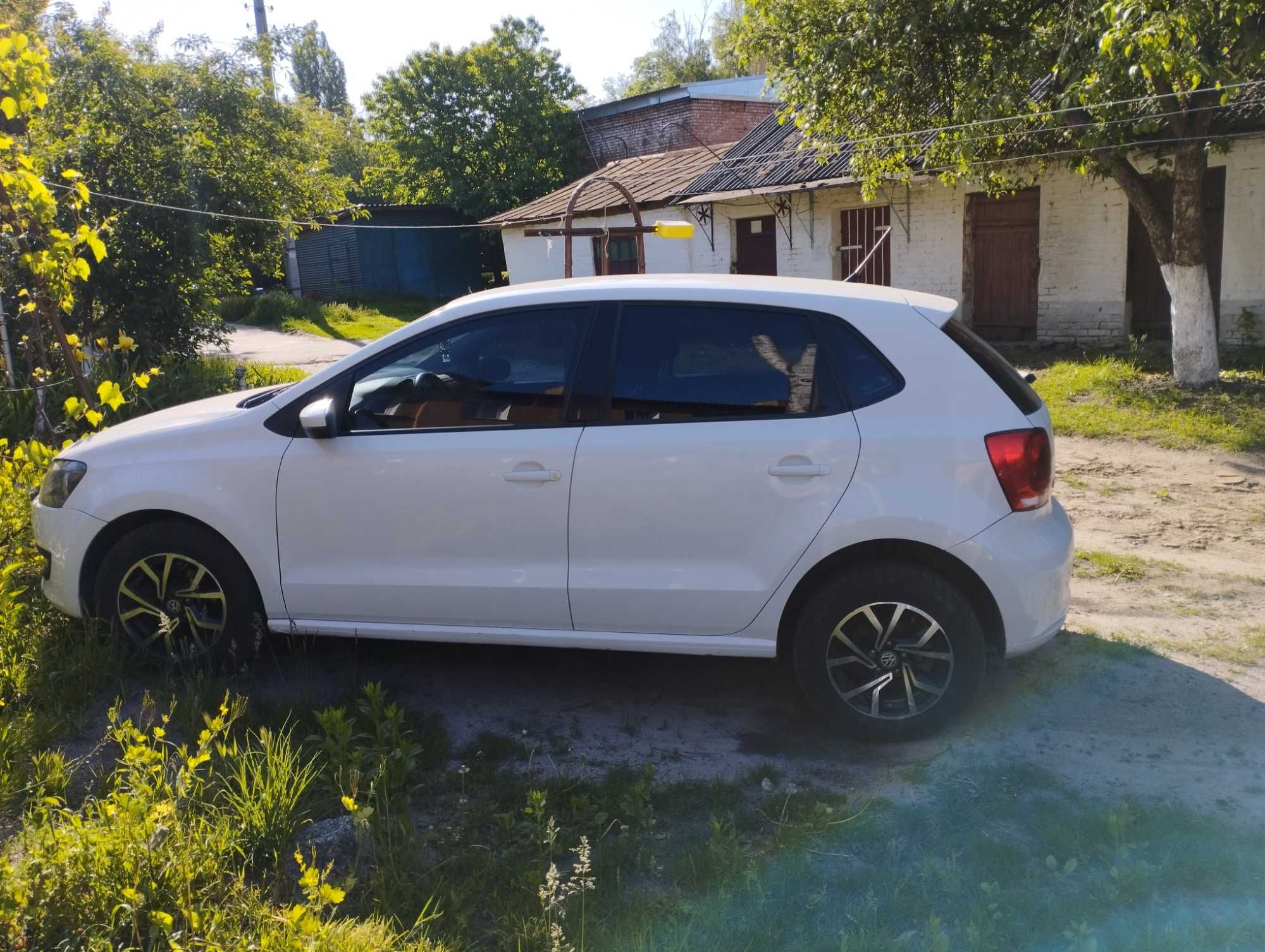 Продам автомобіль Volkswsgen Polo