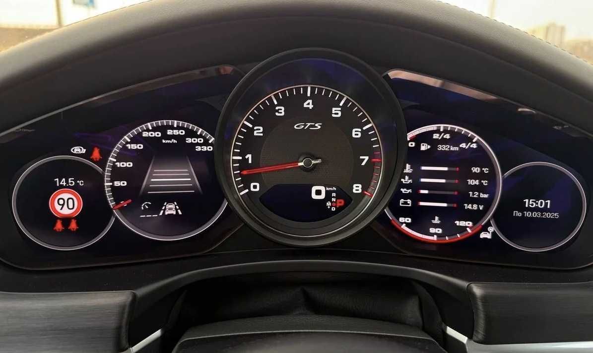 Porsche Panamera GTS 2023
