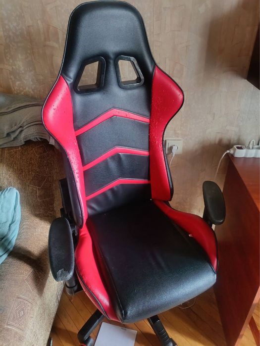 Компьютерное кресло