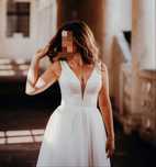 Suknia ślubna gładka, elegancka, model Love Collection Lora