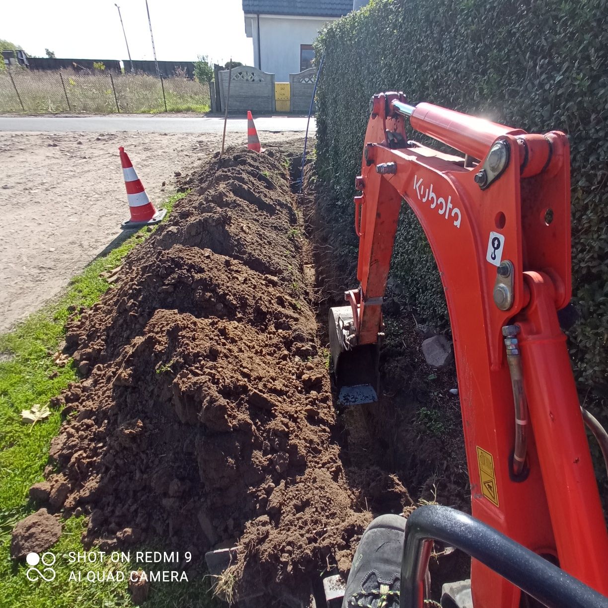 Usługi Minikoparką, Mini koparką, Mini traktorem, Równanie terenu