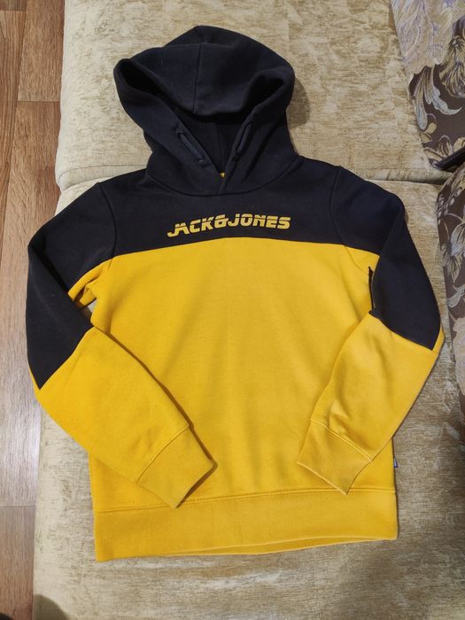 Тепла кофта з капюшоном 152р.