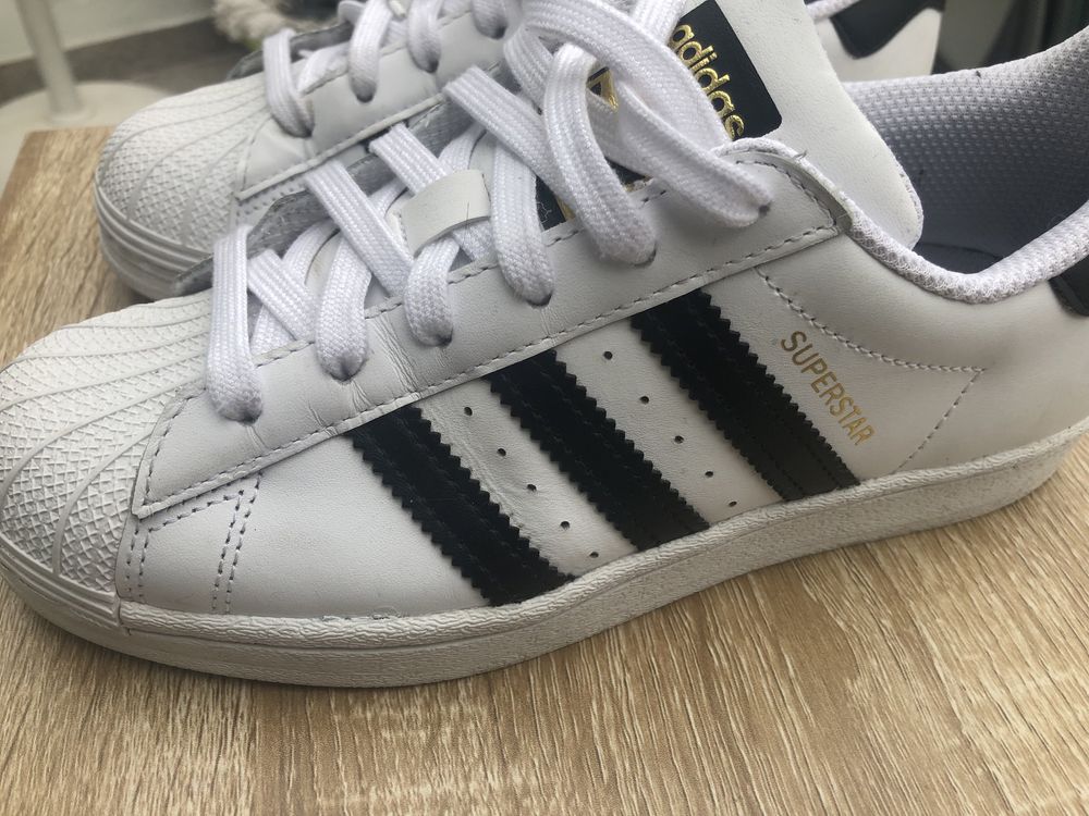 Adidas Superstar