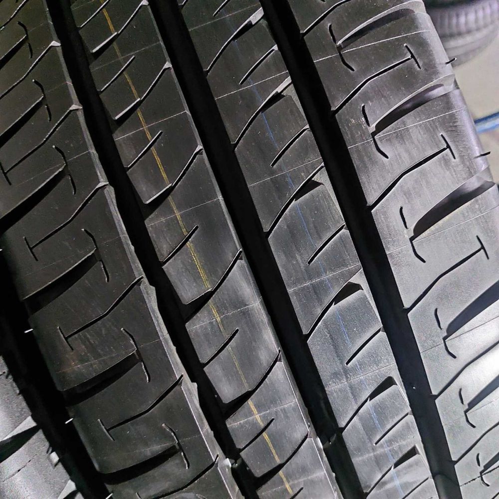 215/65/16c R16c Michelin Agilis 2шт нові