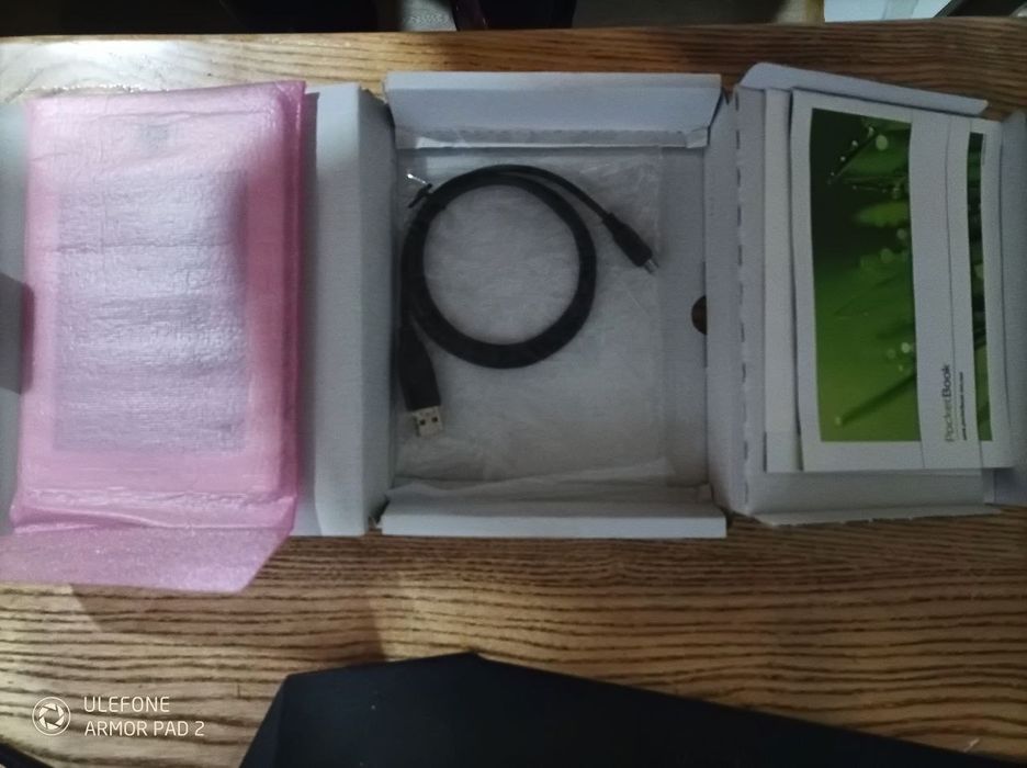 Електронна книга PocketBook Basic 611