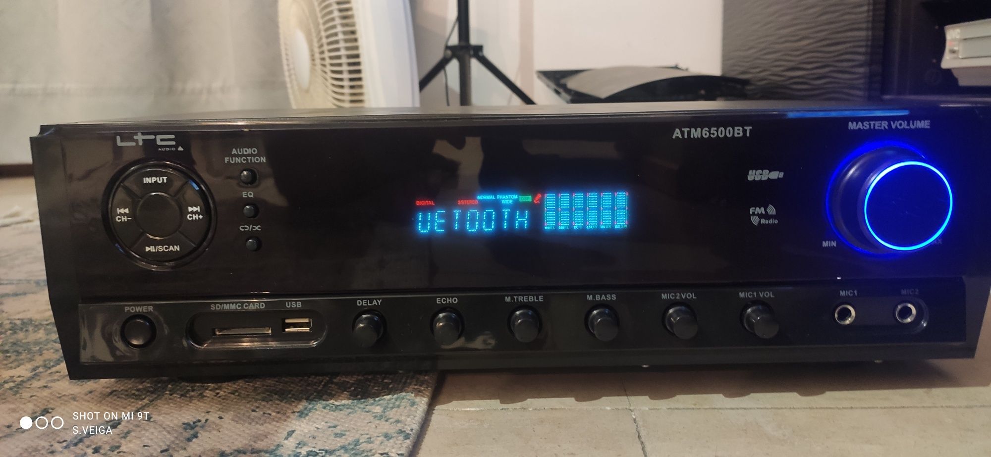 Amplificador LTC ATM6500BT – 2x50W, Bluetooth, USB, SD, Karaoke
