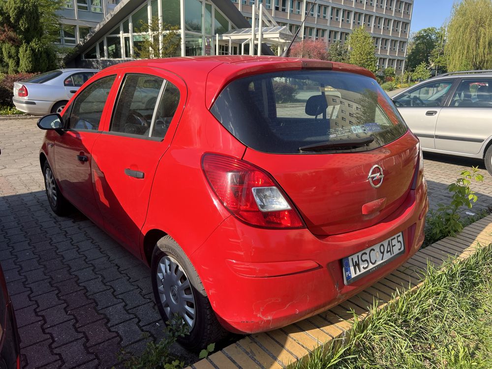 Opel Corsa 1.3 diesel, 2011 rok POLIFTOWA, nowe opony, dlugie oplaty