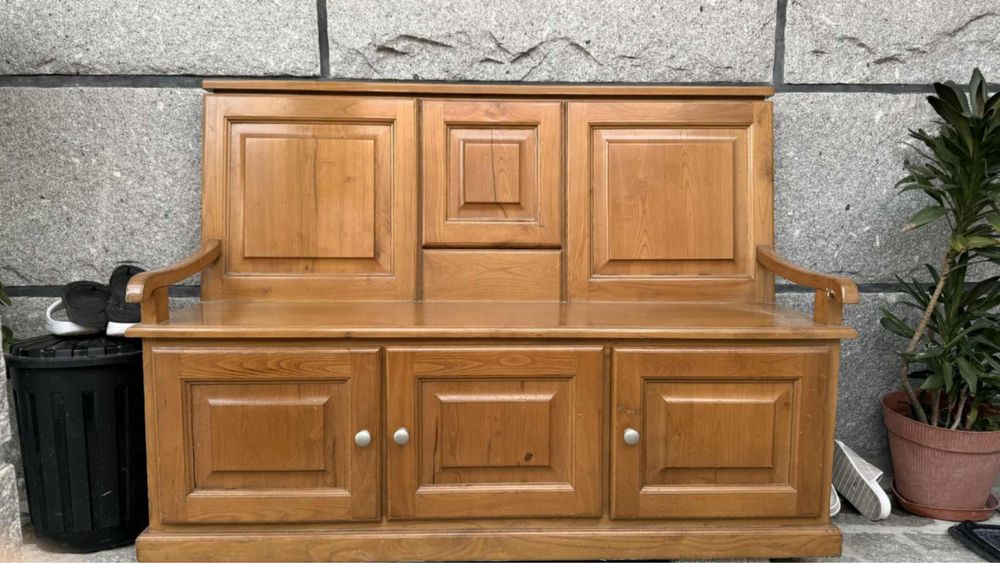 Vendo Sapateira/ Banco