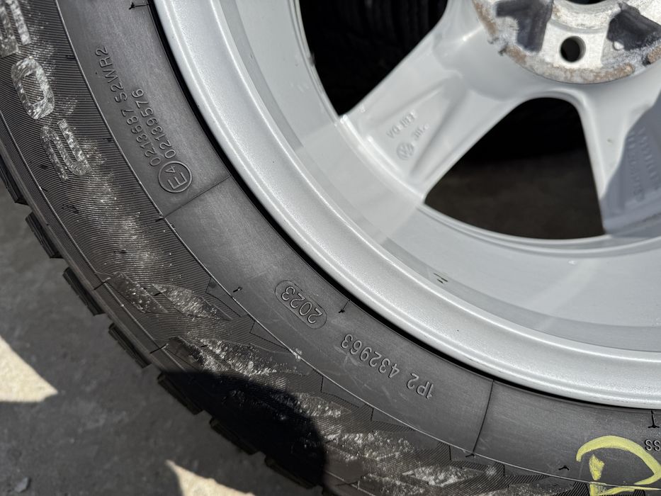 Z8*Alu zimówk*SHARAN,ALHAMBRA*NOKIAN*205/60/16*5x112*6,5Jx16H2*ET33