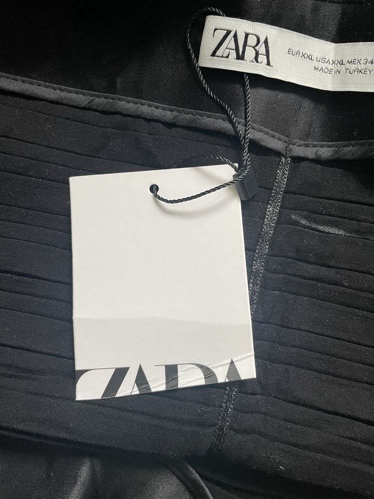ZARA czarna mini spódniczka z tkaniny satynowej roz.XXL *nowa z metką*