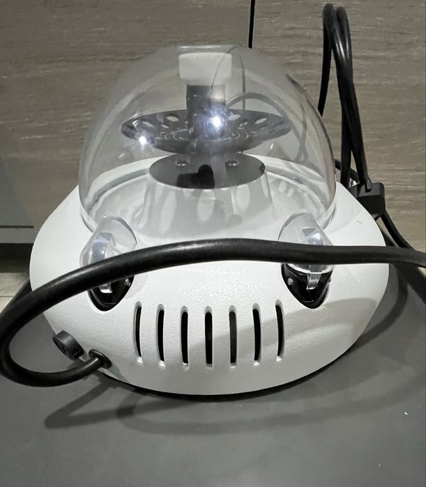 Мини‐центрифуга‐вортекс Combispin FVL-2400N