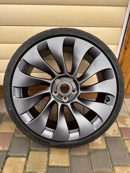 Продам 2 пари дисків Tesla 235/35 r20— літні та зимові