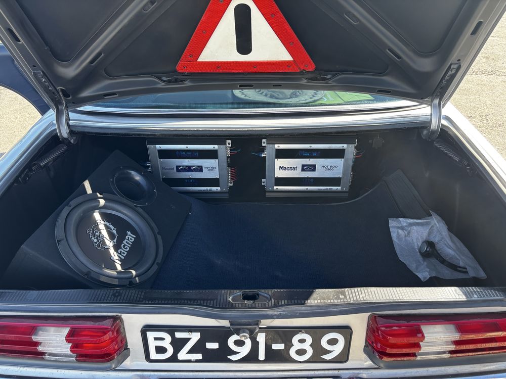 Mercedes Benz W123 300D