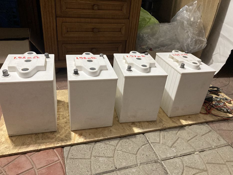 Аккумулятори 6 вольт 180 А.г 4 шт