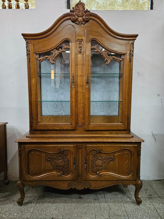 Witryna Ludwikowska Francja serwantka /