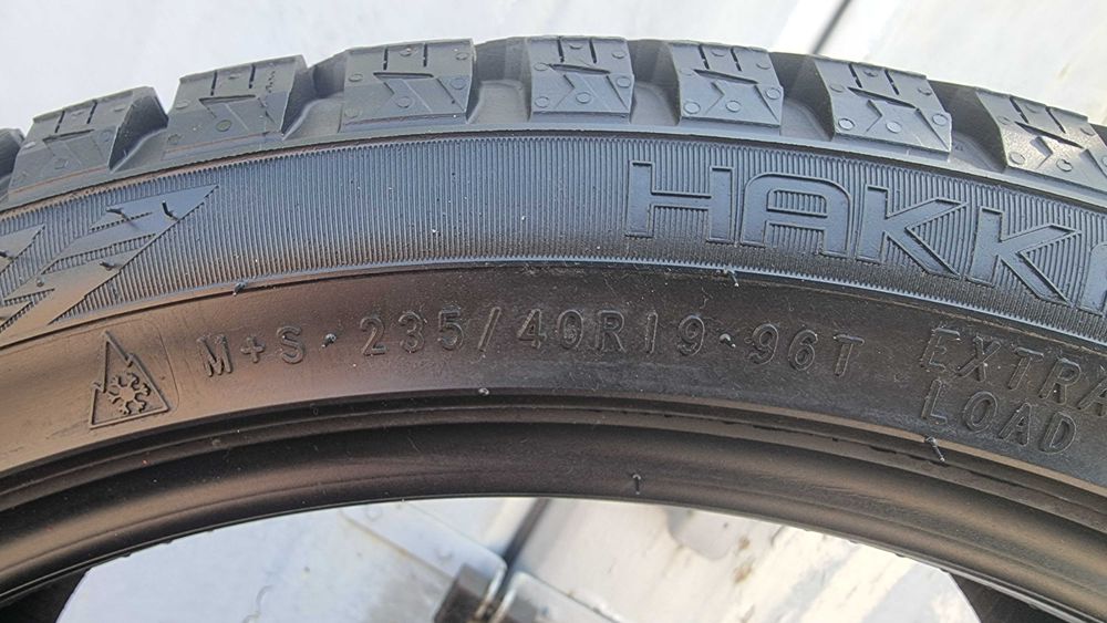 Шини Зимові 235\40R19 96T XL Nokian Hakkapeliitta 10.Made in Finland.