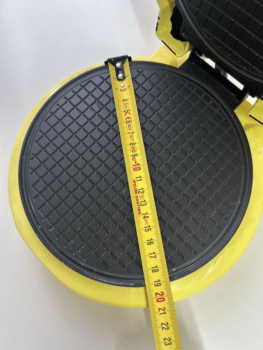 Вафельниця Magio MG 390 кругла