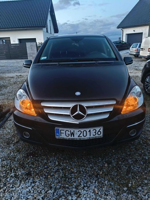 Mercedes- Benz Klasa B 180 1,7 benzyna + GAZ BRC,  rok prod 2010