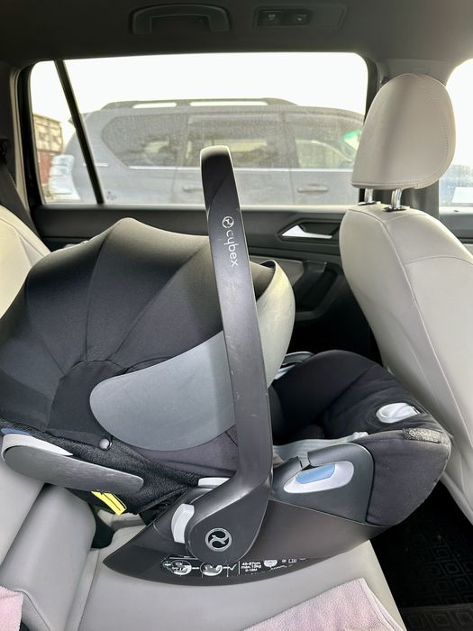 Автокрісло Cybex Cloud T i-Size з базою