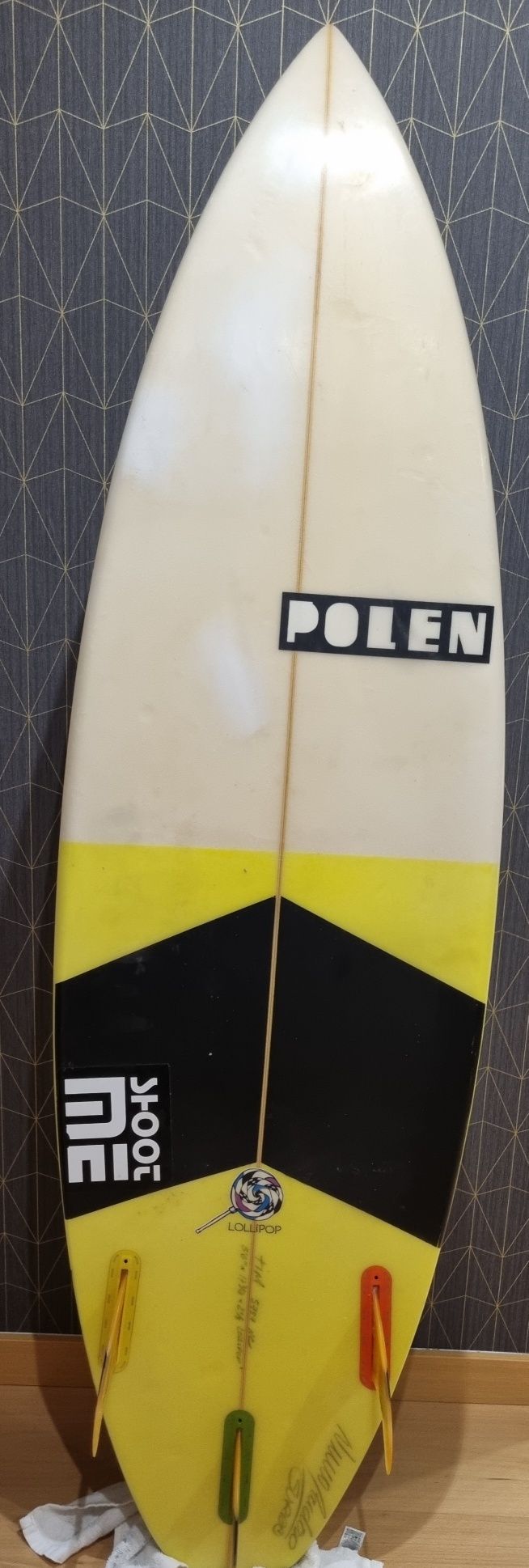 Prancha surf Pólen com quilhas e saco fcs