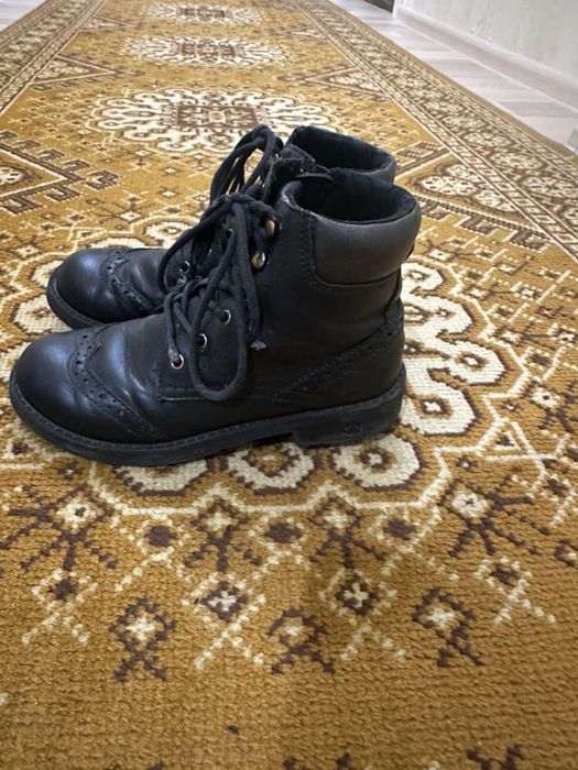 Черевики дитячі.