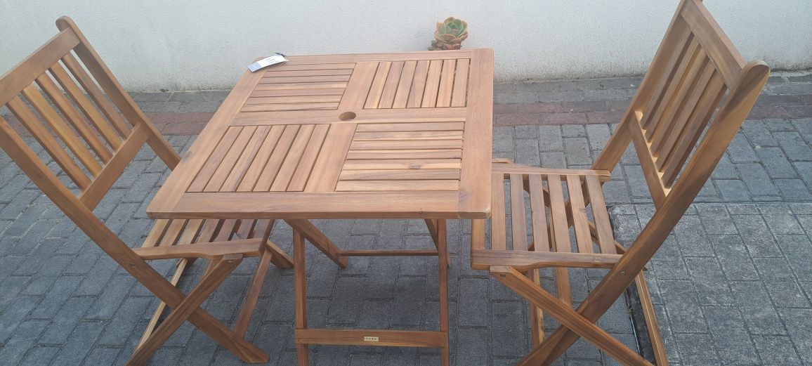 Conjunto mesa + 2 cadeiras