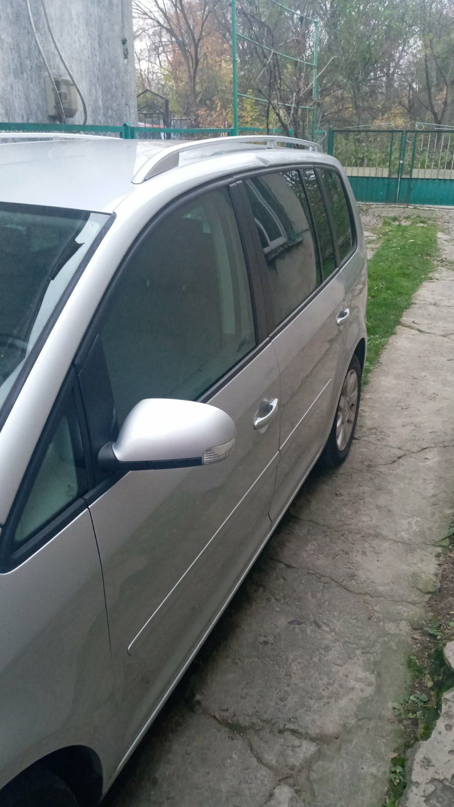 Продам Volkswagen Touran highline