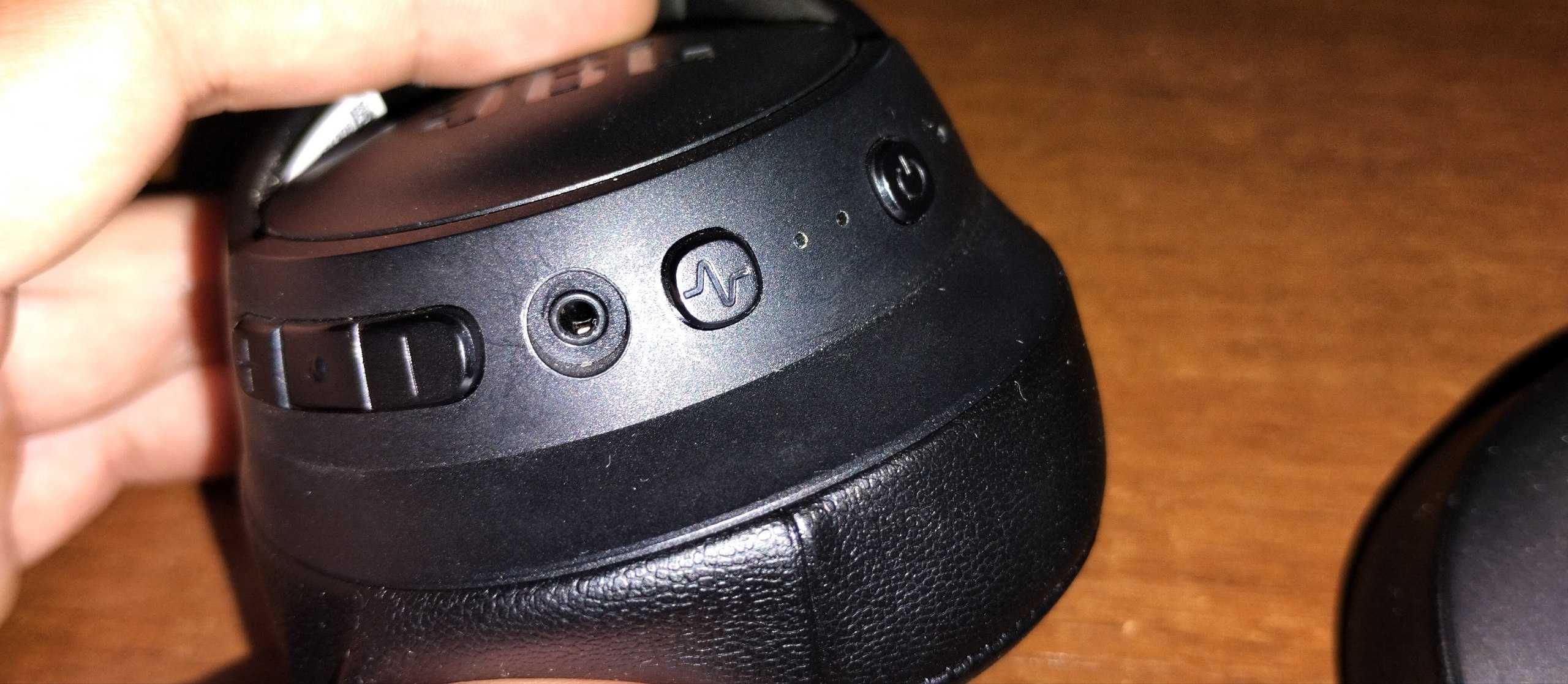 Навушники JBL 760NC