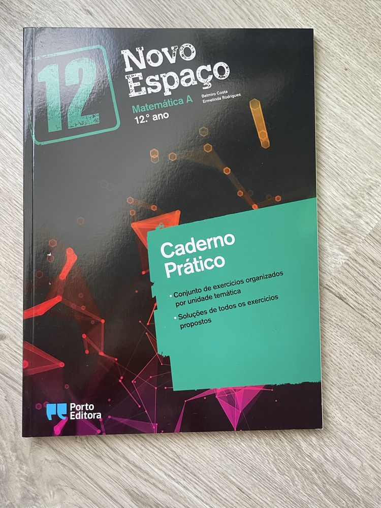 Caderno de atividades Novo espaço 12° ano