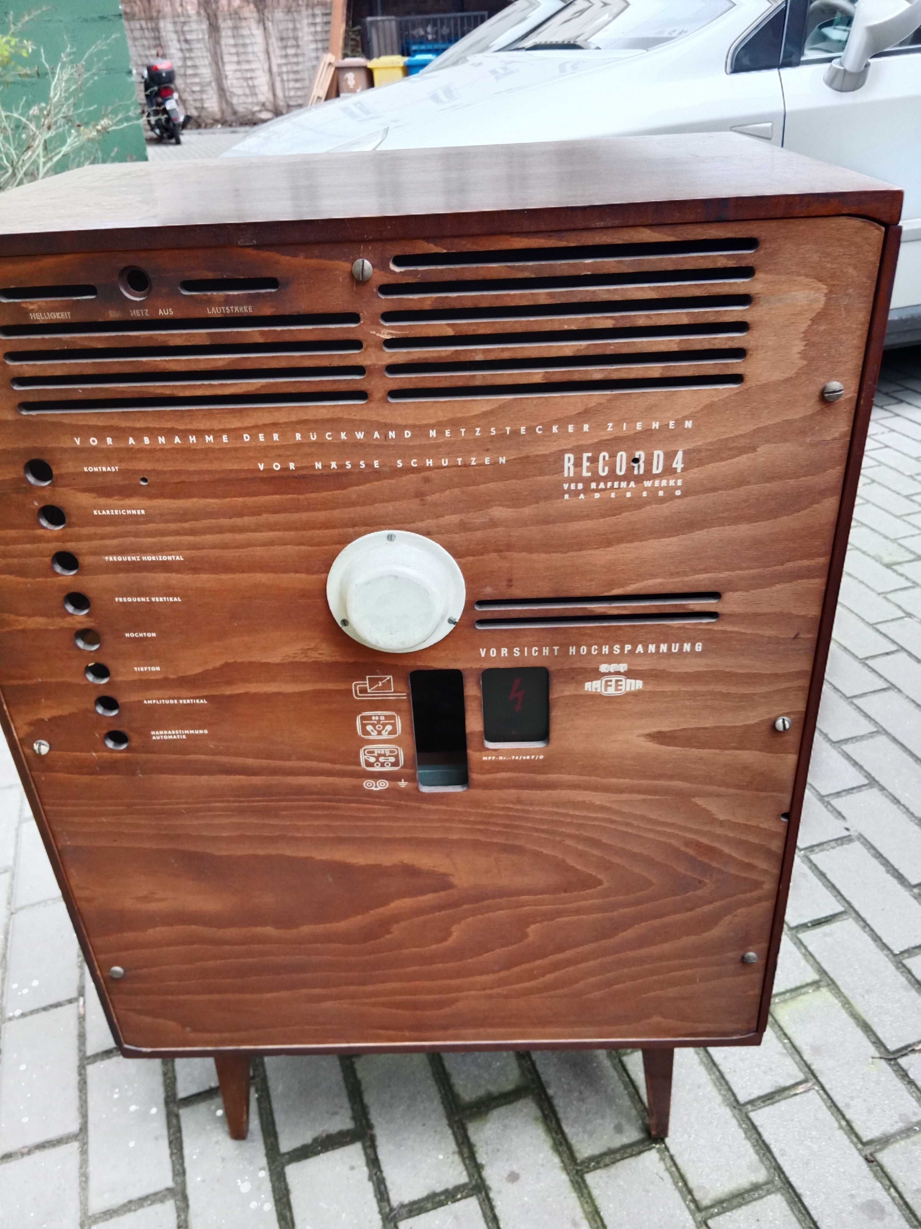 vintage Telewizor RECORD4 w szafce