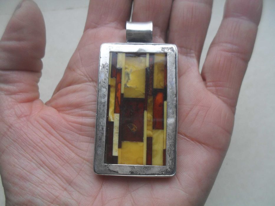 Srebrny duży wisior - mozaika z bursztynu - 21 gr - cena ost