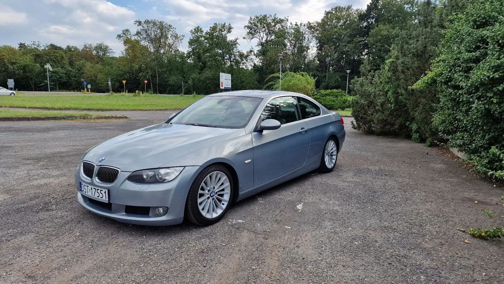 BMW Seria 3 BMW 330i e92 coupe stan bdb skóra