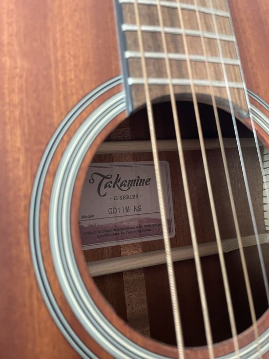 Guitarra Acústica Takamine como nova
