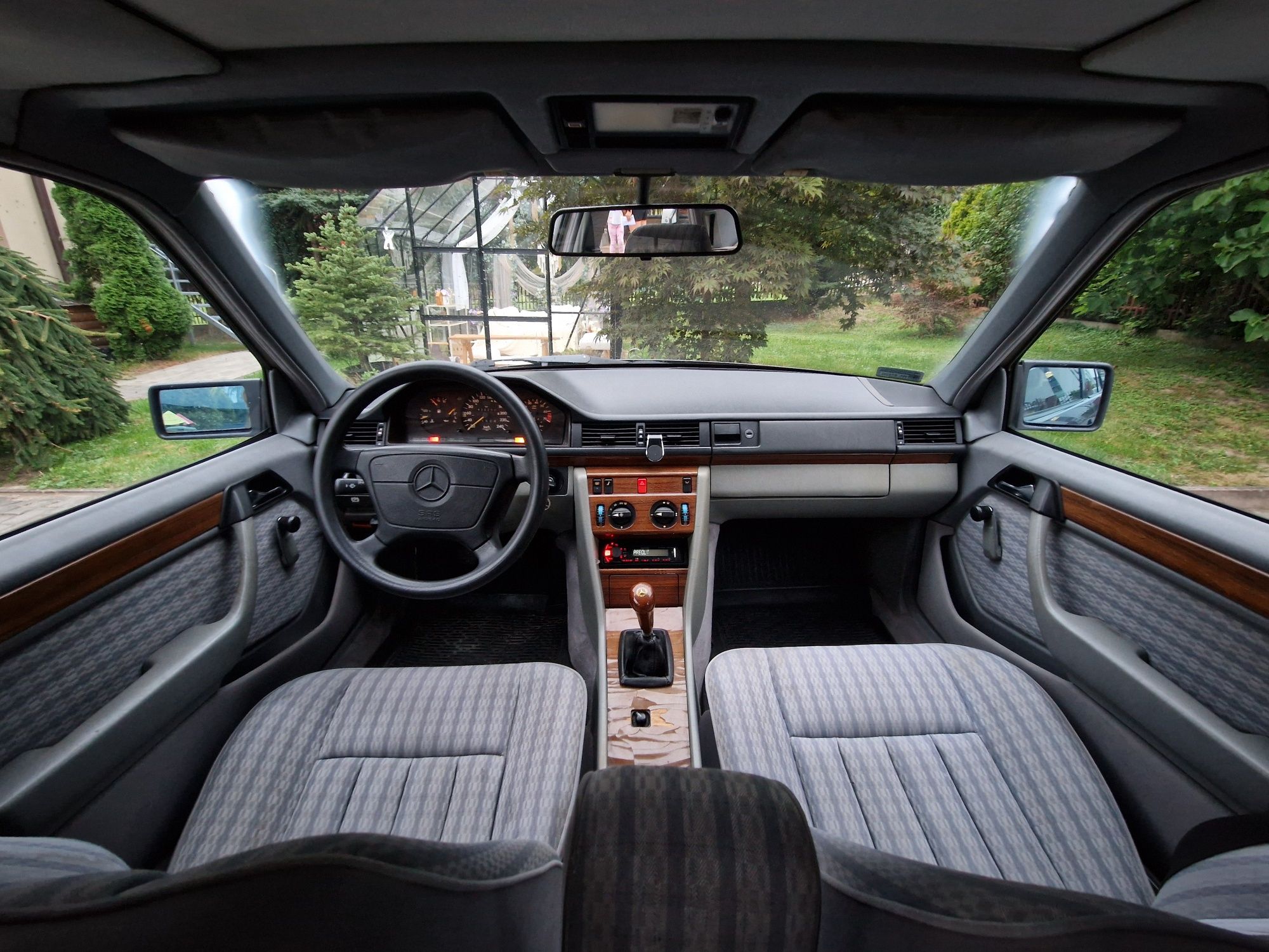 Mercedes w124 2.0 LPG 1992r.