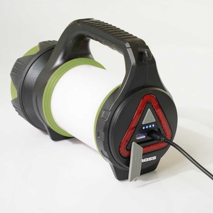 Ліхтар потужне світло та Powerbank під час відключення електрики