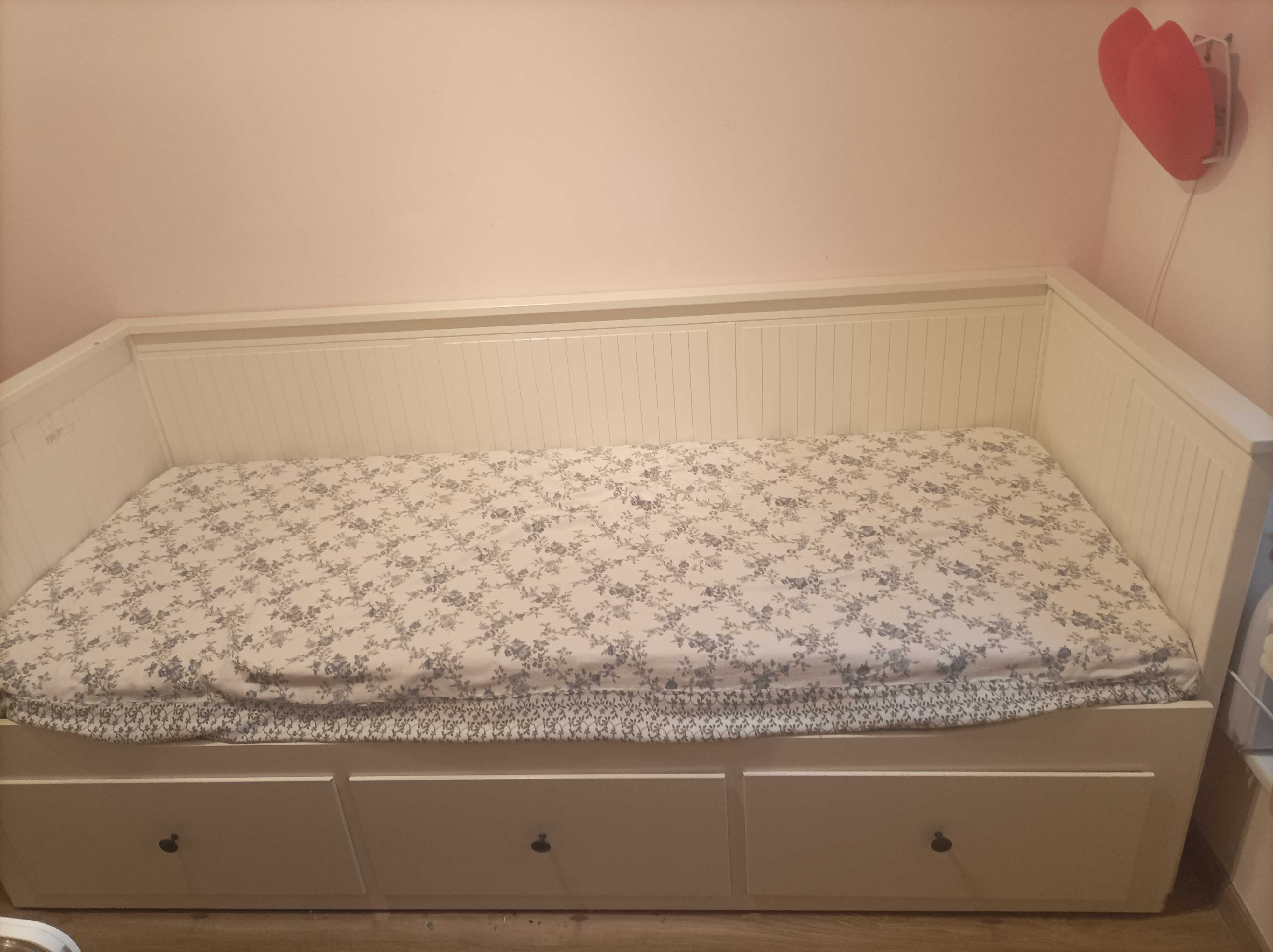 Łóżko Ikea Hemnes