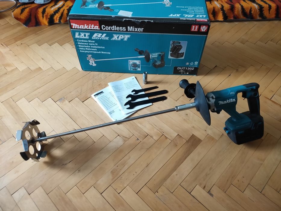 Акумуляторний міксер Makita DUT130Z (без АКБ)