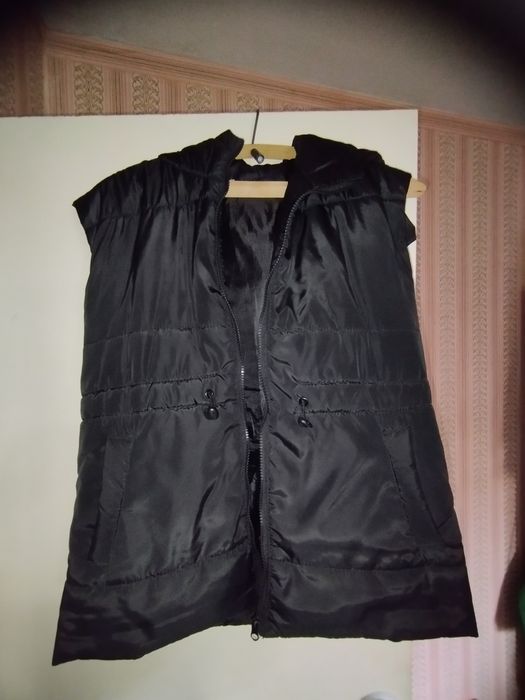 Жилетка         .