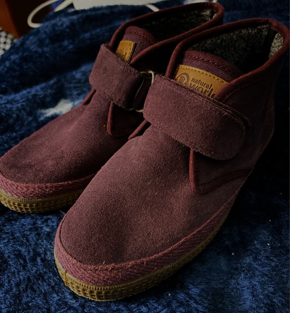 Botas natural World - novas