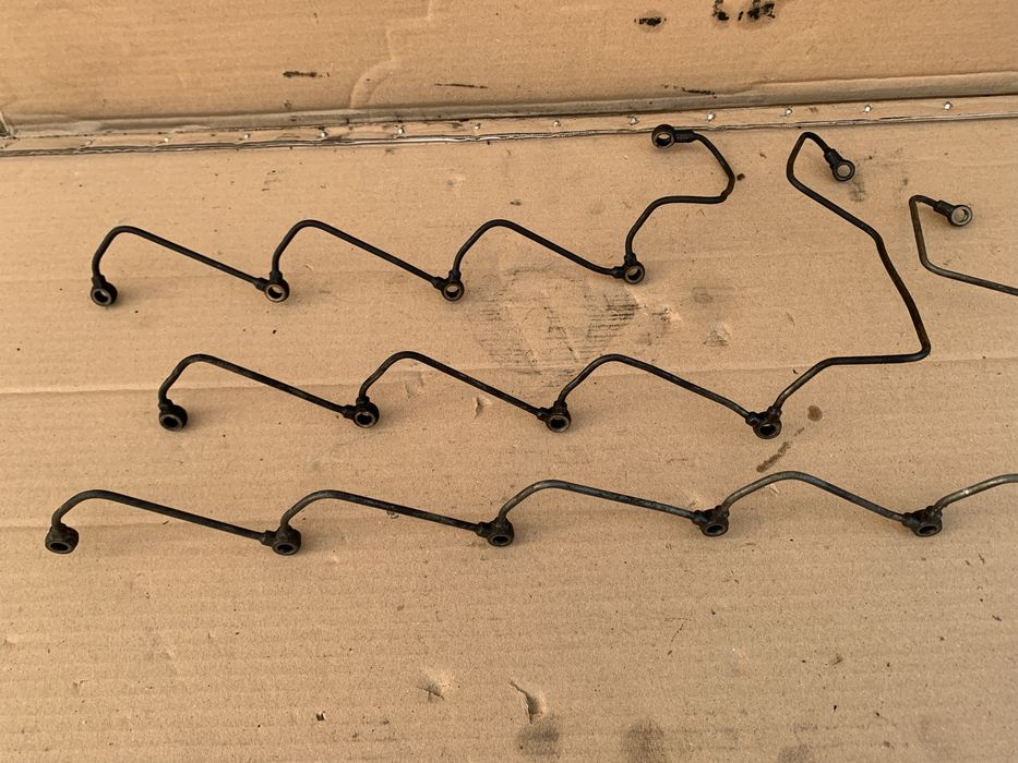 Трубка магістраль обратки 2.5 3.1 D Jeep Grand Cherokee Dodje Ram vam