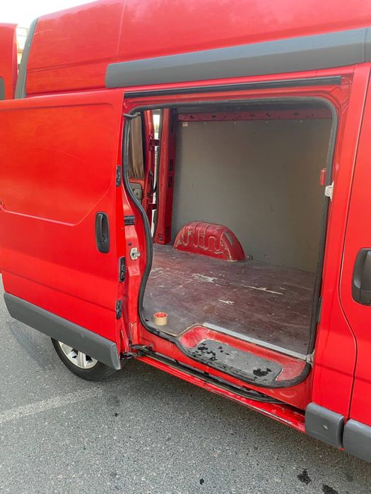 Opel Vivaro груз