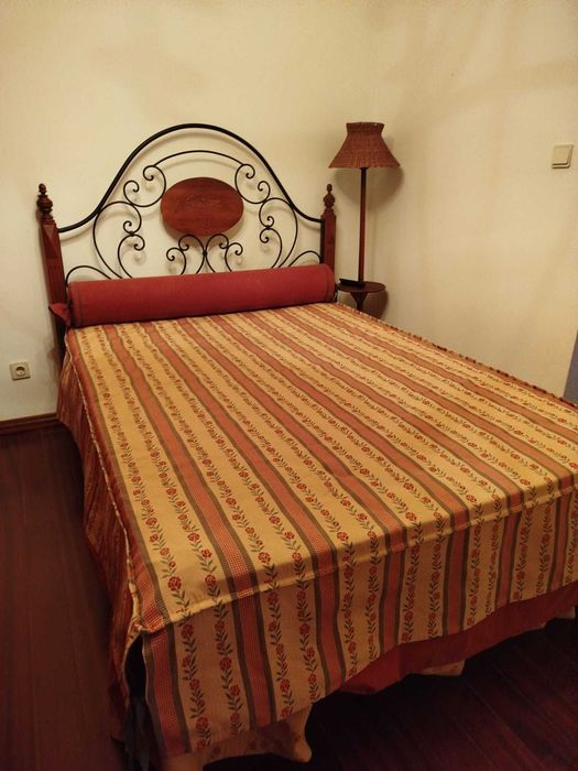 Cama em ferro + colchão
