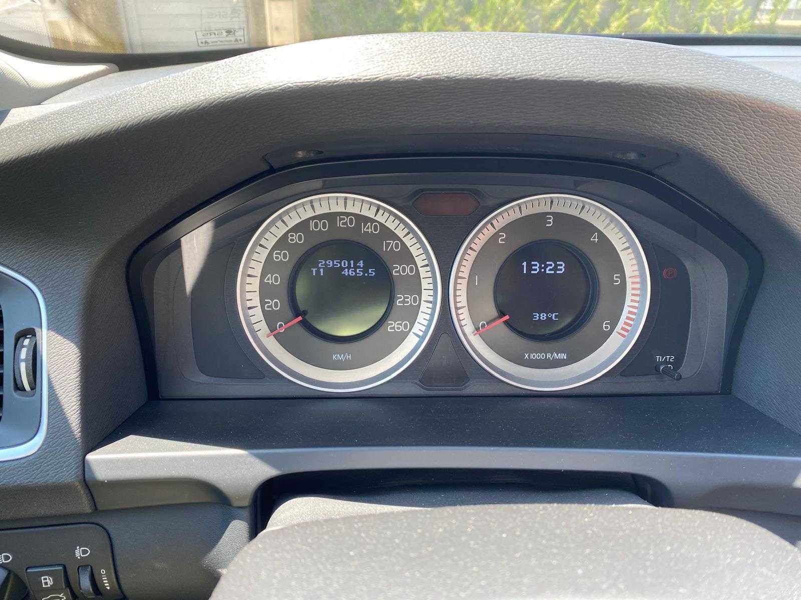 Volvo V60 2.0 D3 Momentum