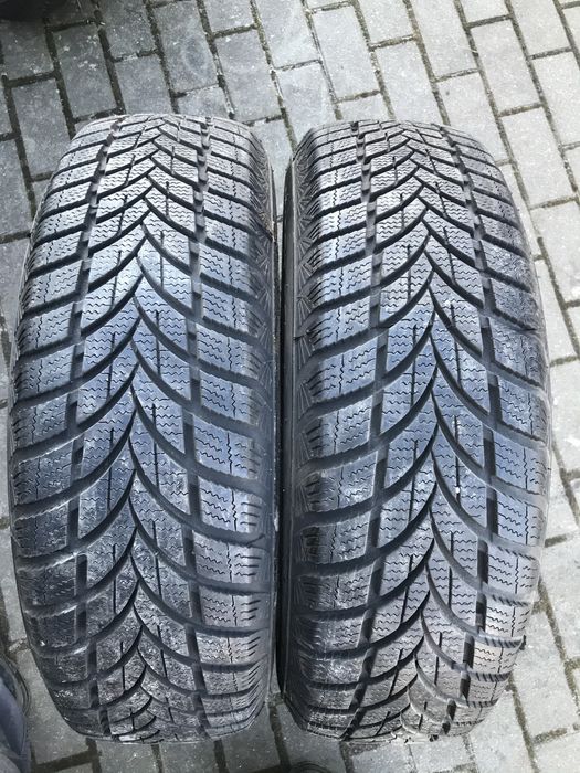 Maxxis Victra Snow SUV 215/70 R16 100T