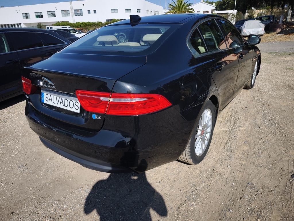 Jaguar XE 2.0 163cv