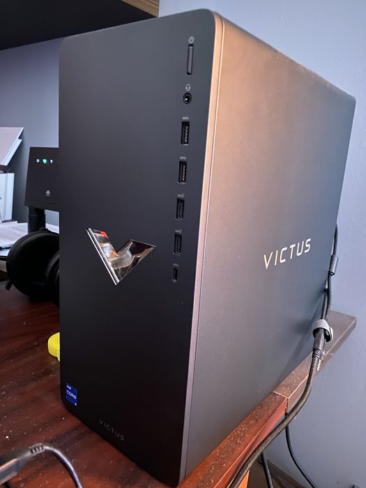 Komouter dla graczy HP Victus i5-12400/ RTX 3060Ti/16 GB RAM/512 GB