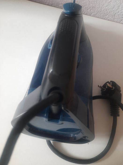 Żelazko parowe Girmi ST6204.