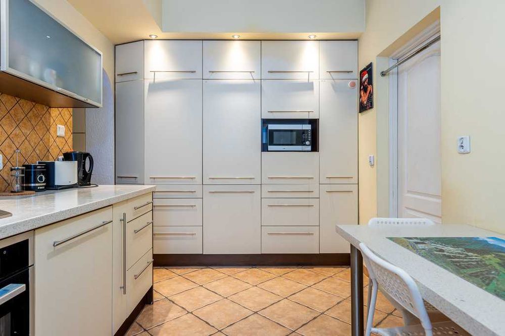 KARŁOWICE  ładny pokój 16 m2 w ładnym mieszkaniu z ogrodem-cena all in