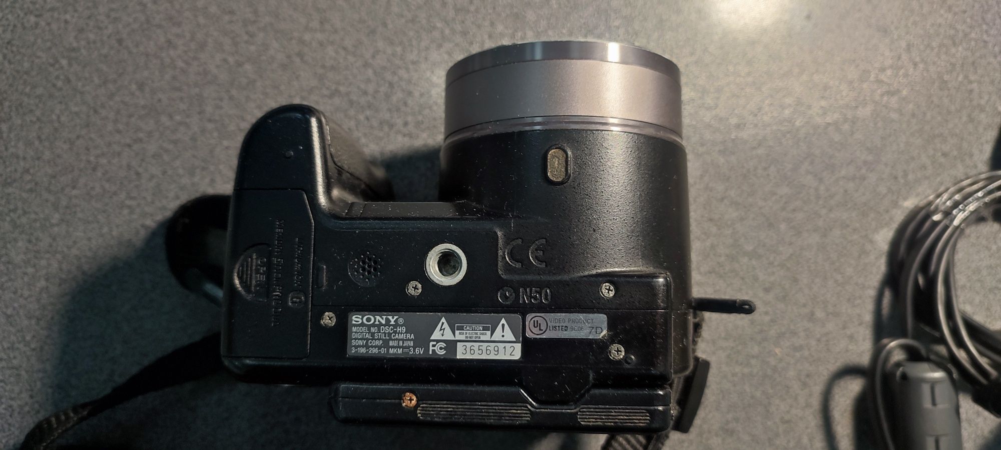 Фотоаппарат SONY. DSC-H9  Made in Japan