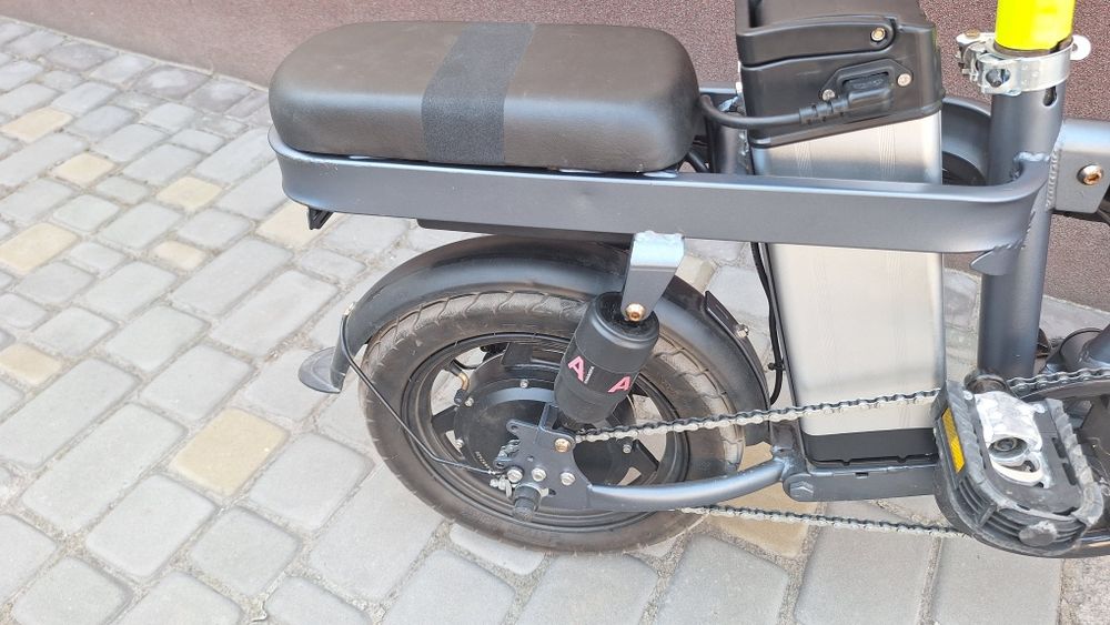 Продам електровелосипед  складной  колеса  ENGWE  T14 (ручка газа)